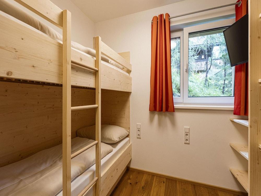 Spacious Apartment With Terrace