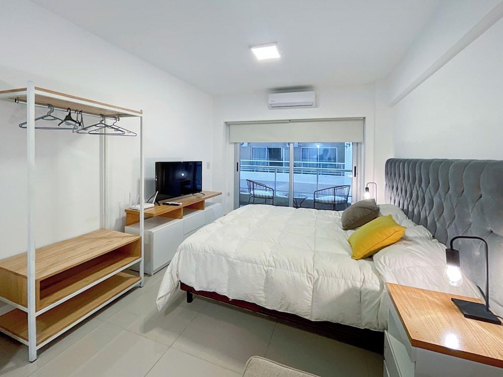 Studio With Pool and Balcony In San Telmo