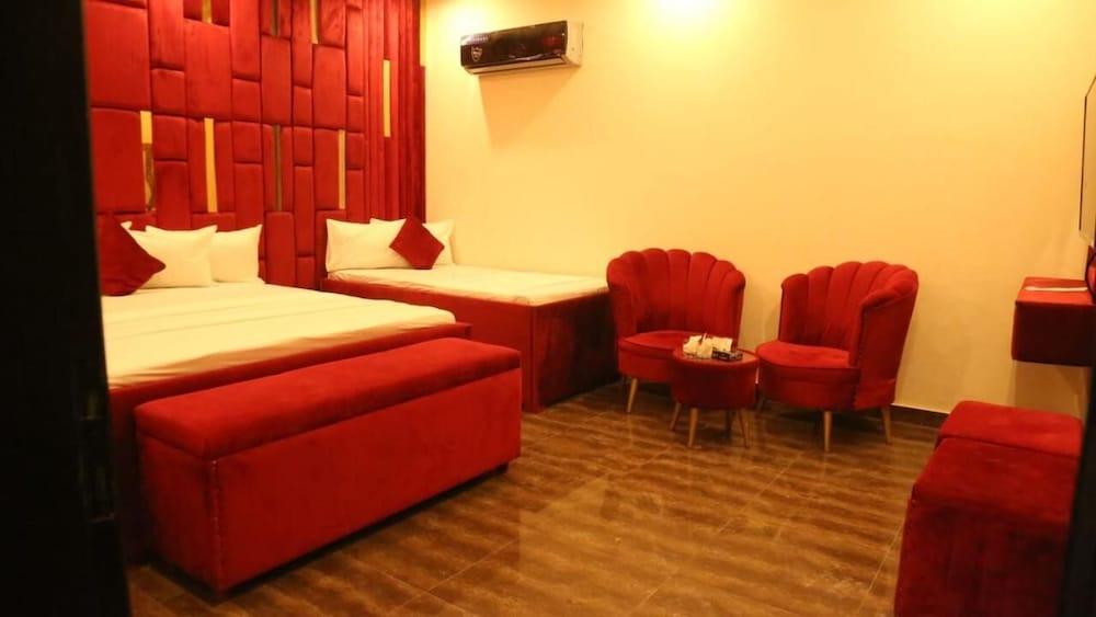 Hotel De Smart Multan