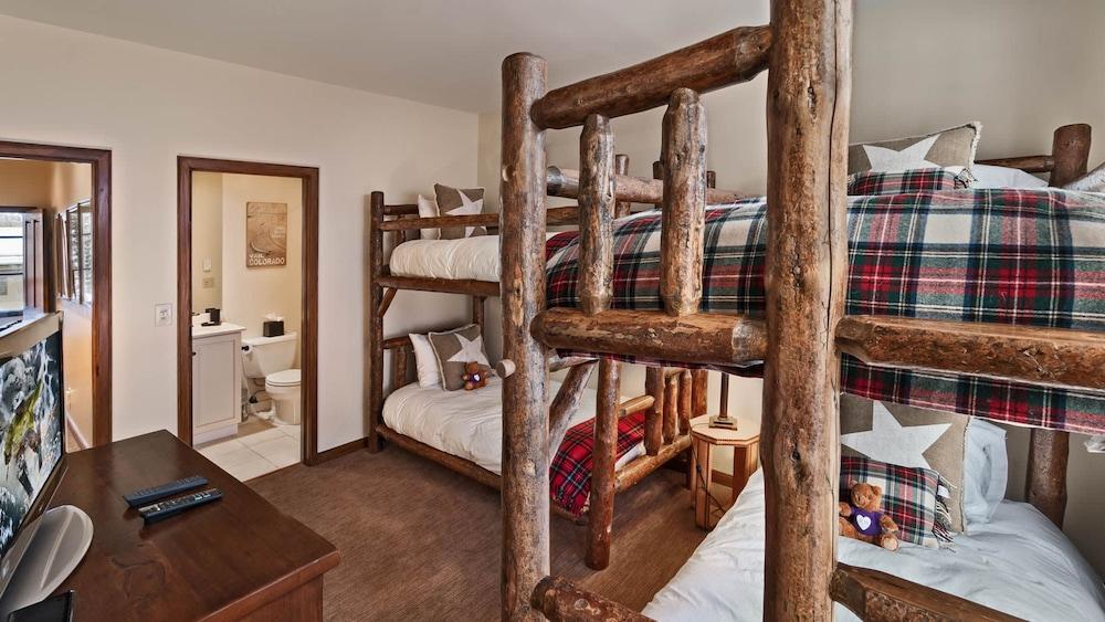 Elegant Ski-in Ski-out Townhome in Beaver Creek