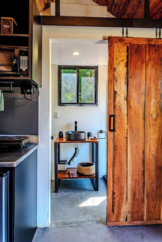 Kooteja Anton Valley ËRA