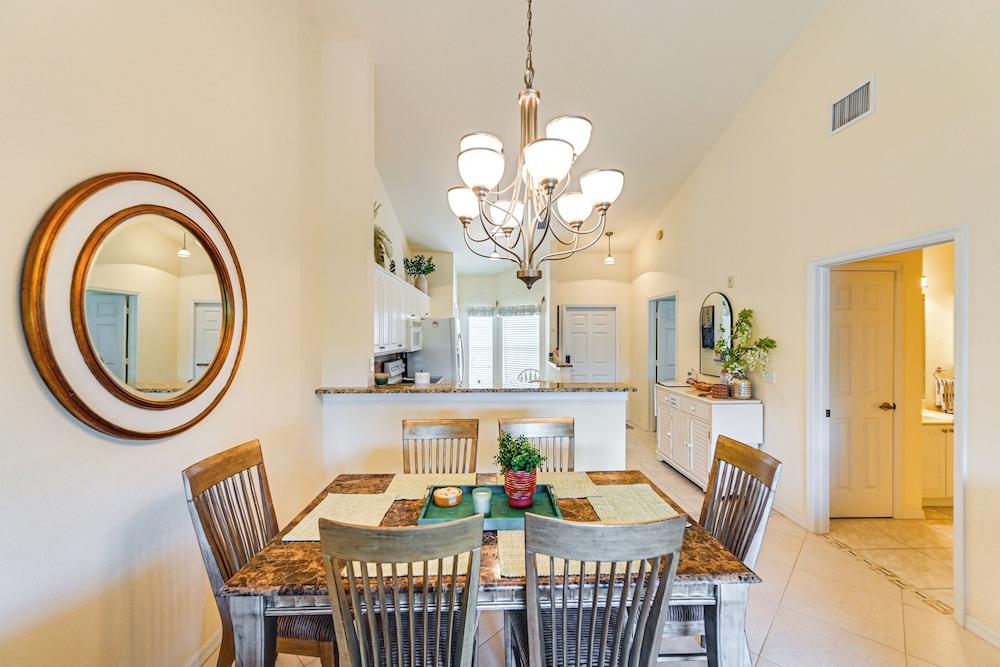 Naples Condo 10 Mi to Beach: Pool & Hot Tub Access