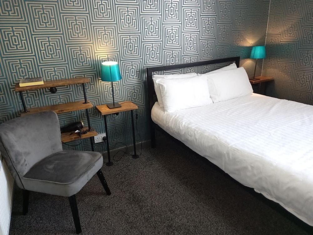 Vinnies Family Hotel