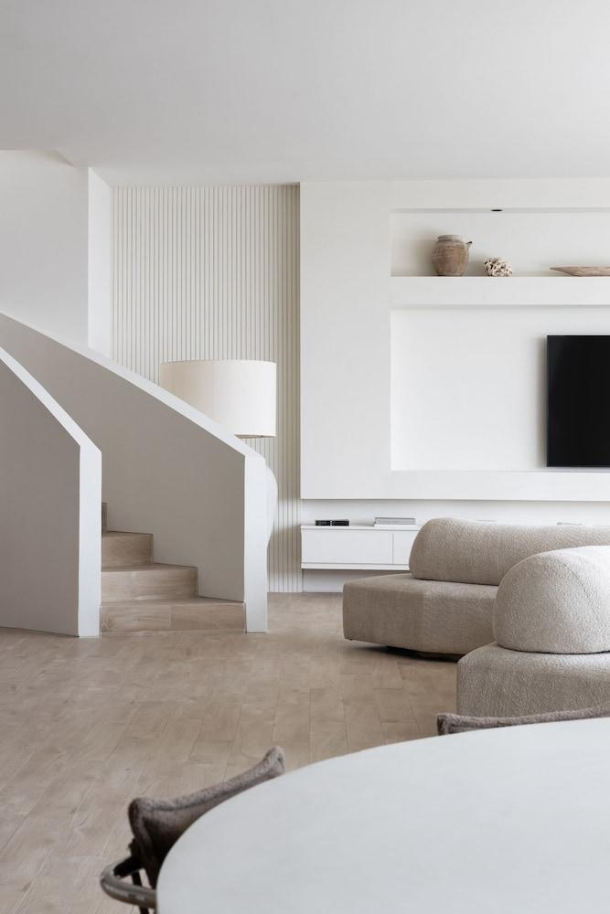 Villa Kaiyo by Alfred in Bali - Brand NEW Luxury 4BR Ocean View Villa Bingin Beach Pecatu