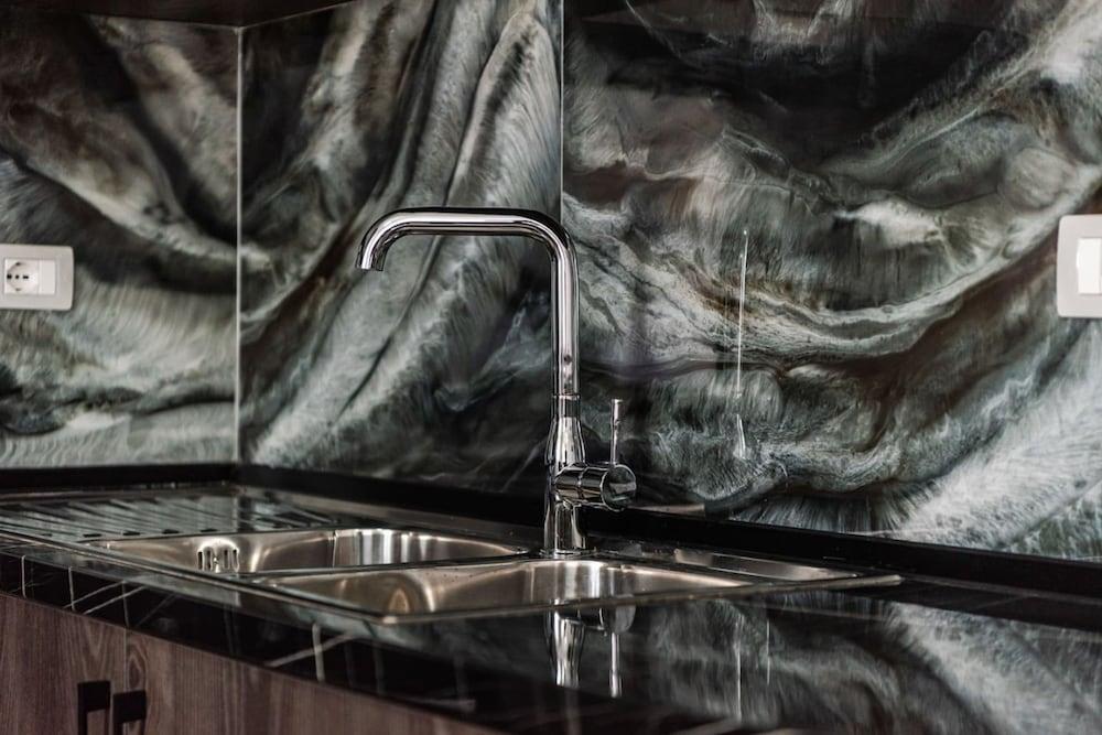 City Escape Apartment