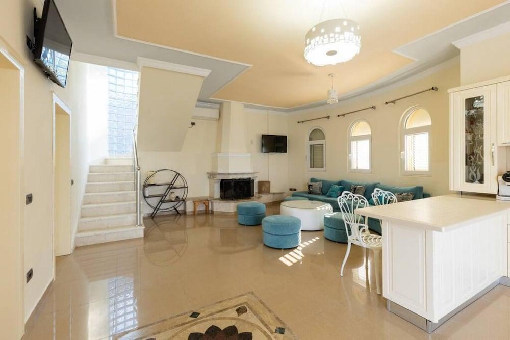 The Lake House 1 in Shkod r