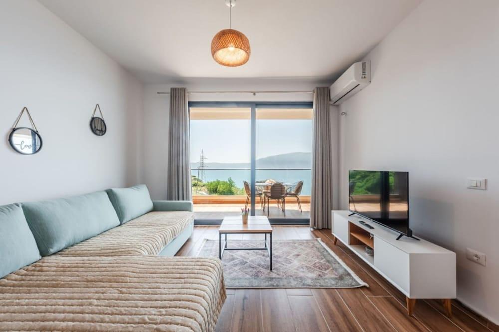 Exclusive Seafront Apartments Apartment 2