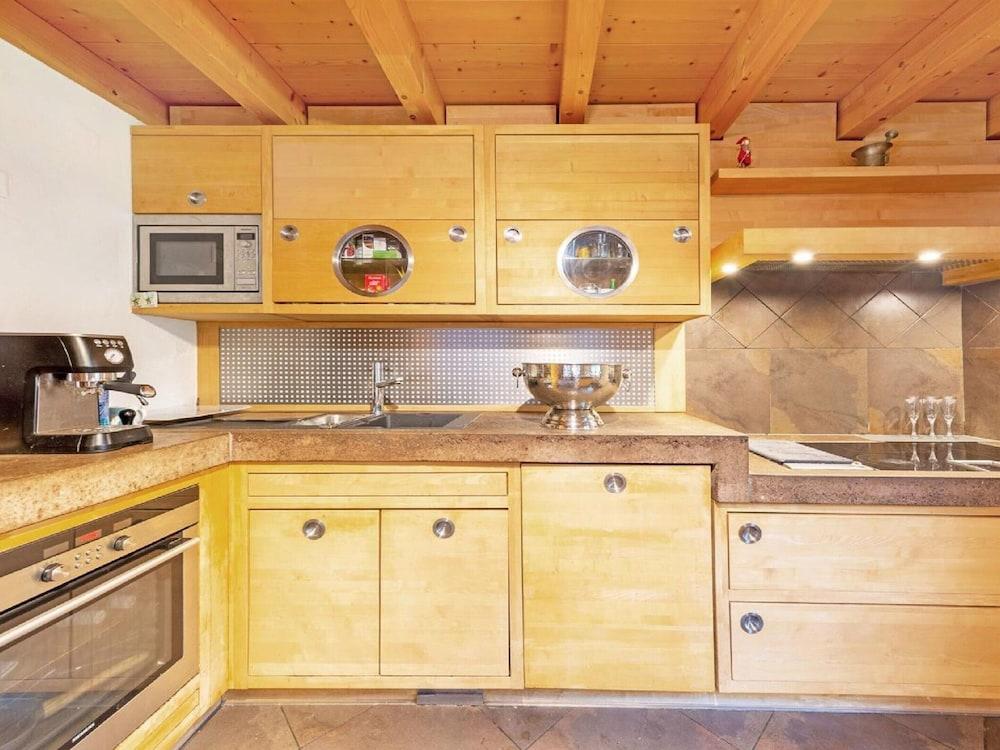 Exceptional Chalet With Outdoor Bubble Bath