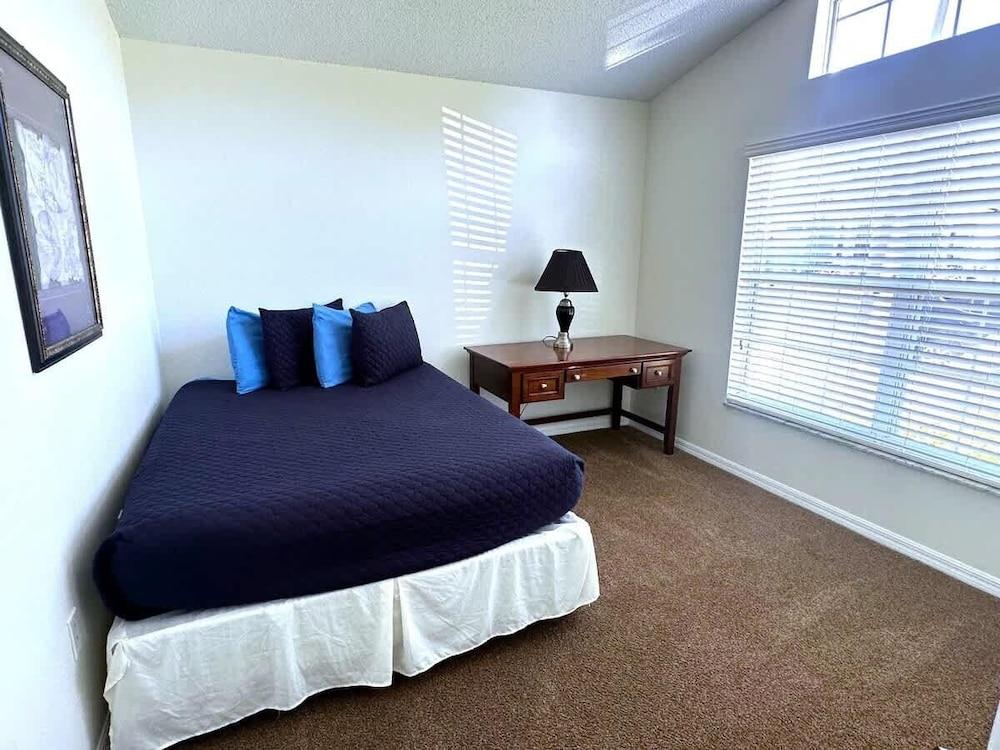 Golf Course Views, Southern Dunes Villa