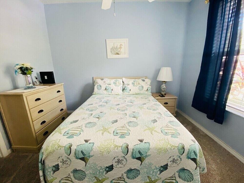 Beautiful Southern Dunes Villa, Golf Course Views