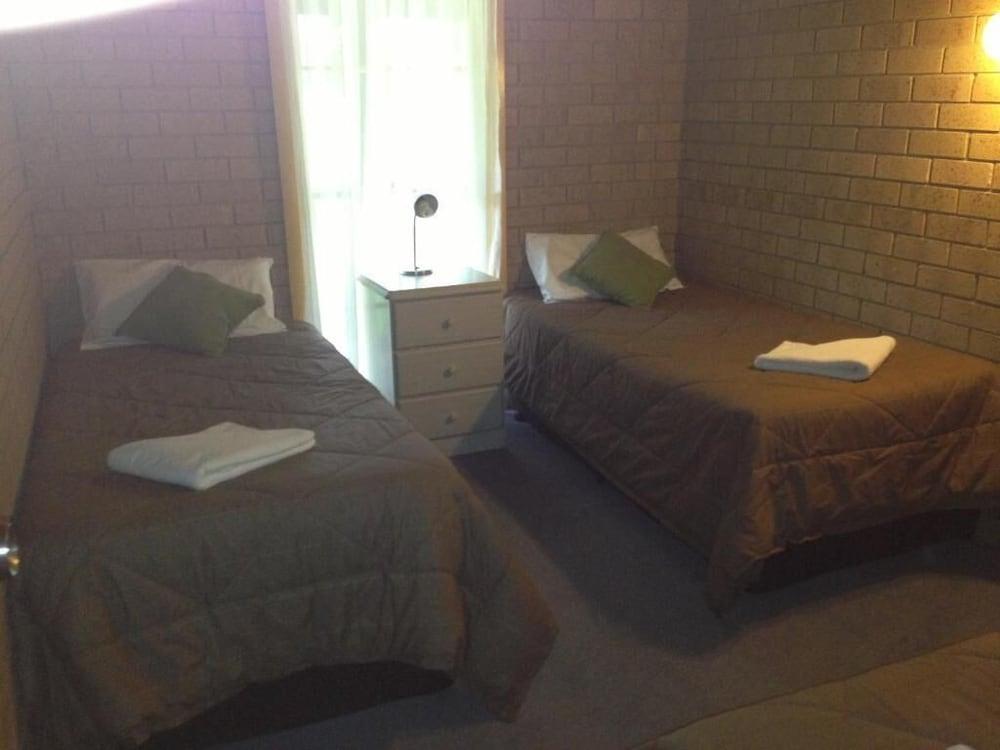 High Country Motor Inn