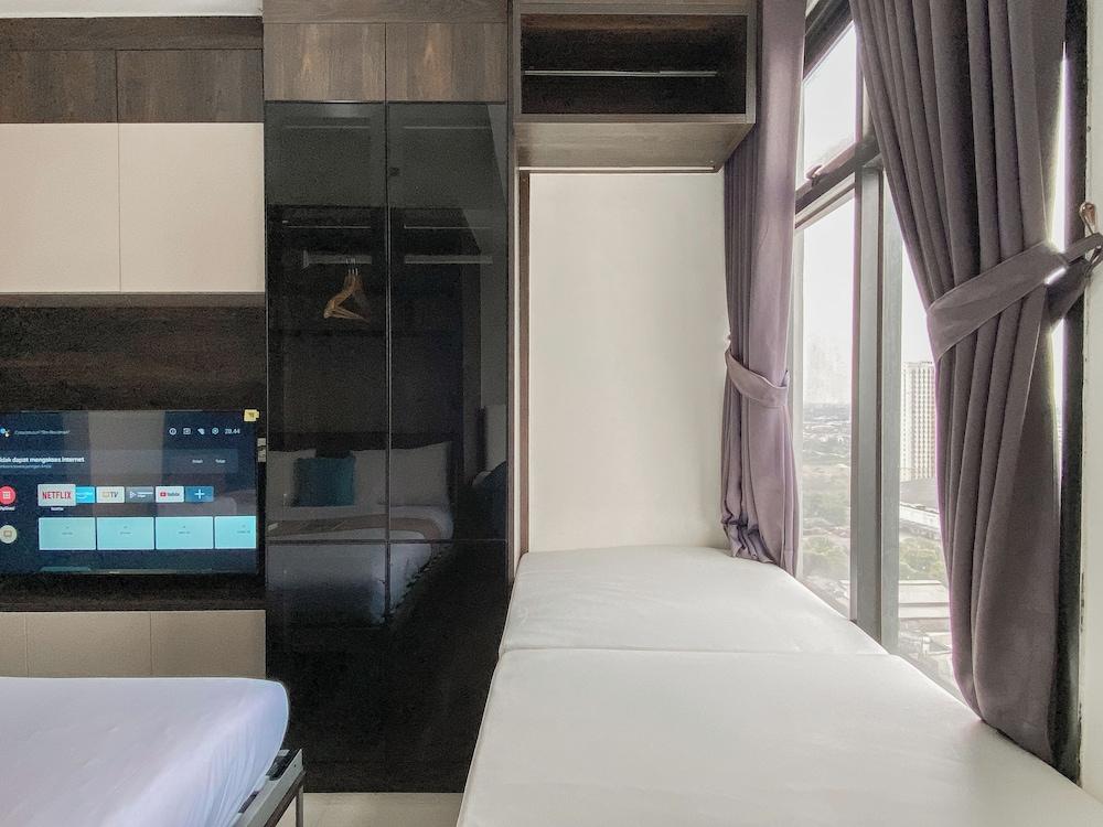 Simply Look and Restful Studio Pollux Chadstone Apartment