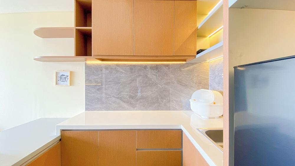 Enjoy Living 1BR at Paramount Skyline Apartment