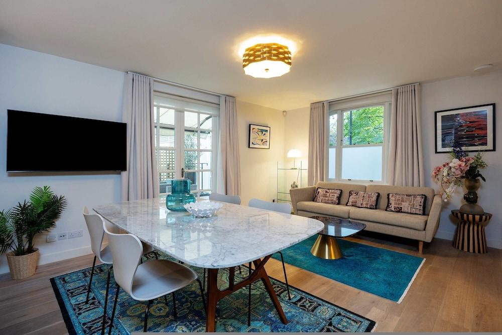 Sophisticated Splendour