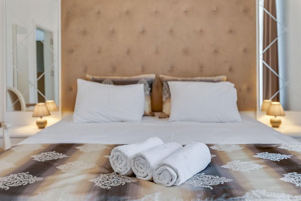 Pleasant Apartment Near Centre