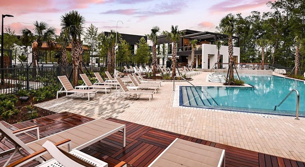 Corporate Suite Shoppe