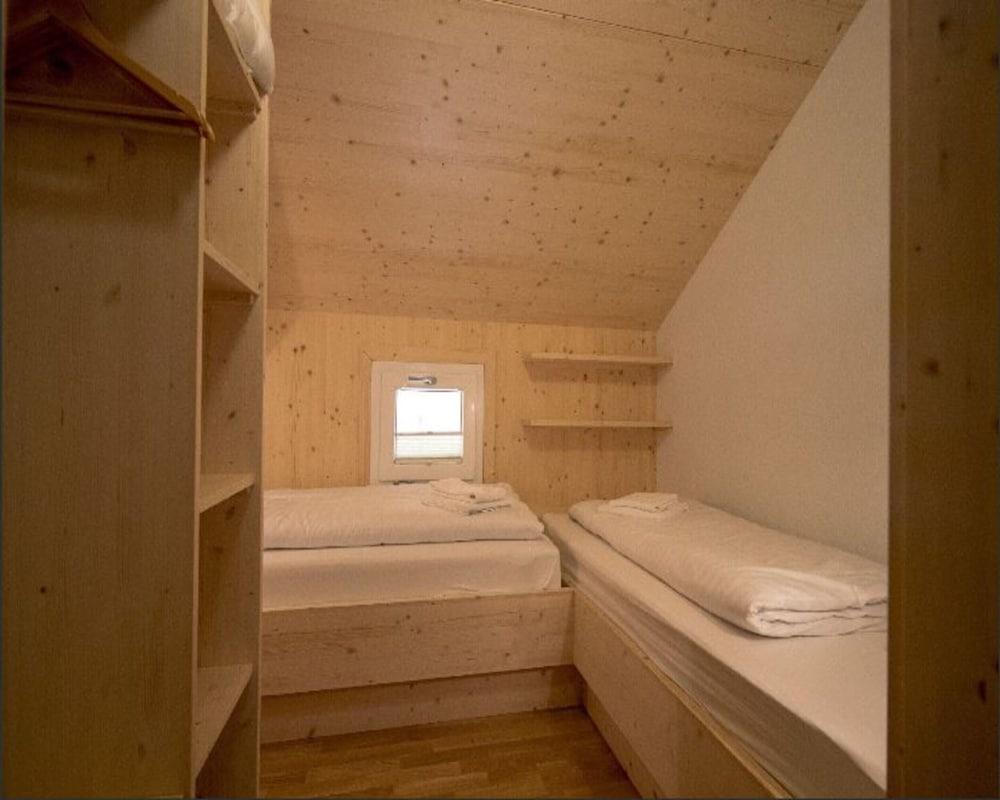 Attractive Chalet With Whirlpool