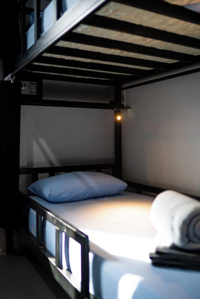 Bad Monkey Samui Hostel