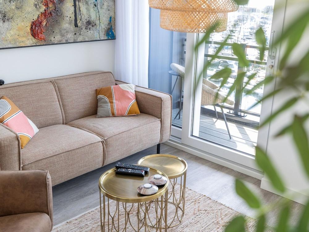 Seaside Getaway, Sint-annaland