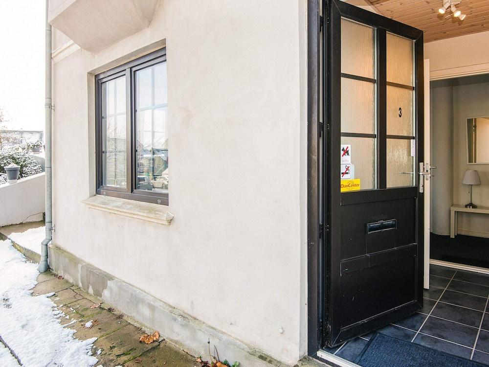 6 Person Holiday Home in Give