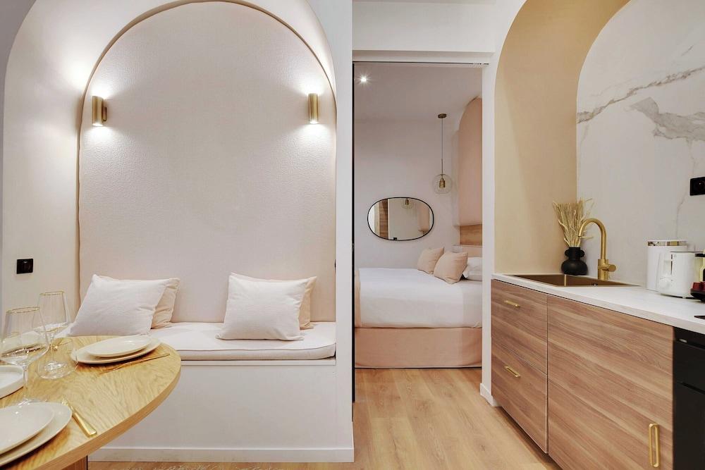 Charming Apartment - 1br/4p - AC - Marais