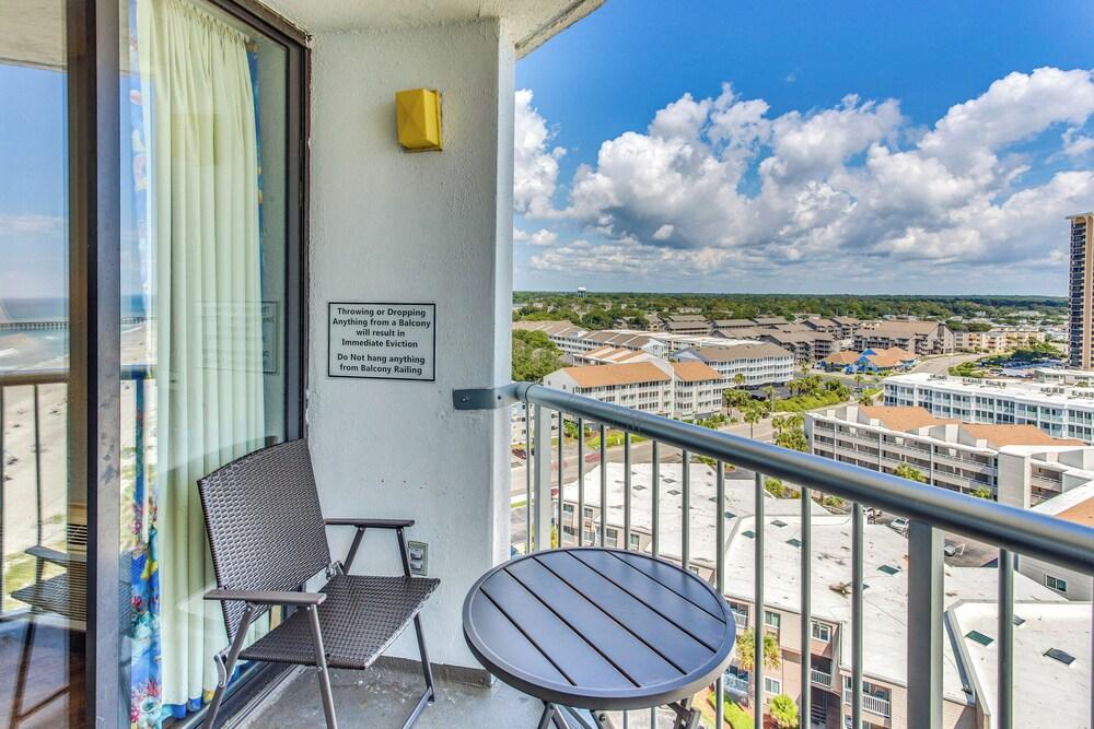 14th-floor Oceanfront Condo in Myrtle Beach!