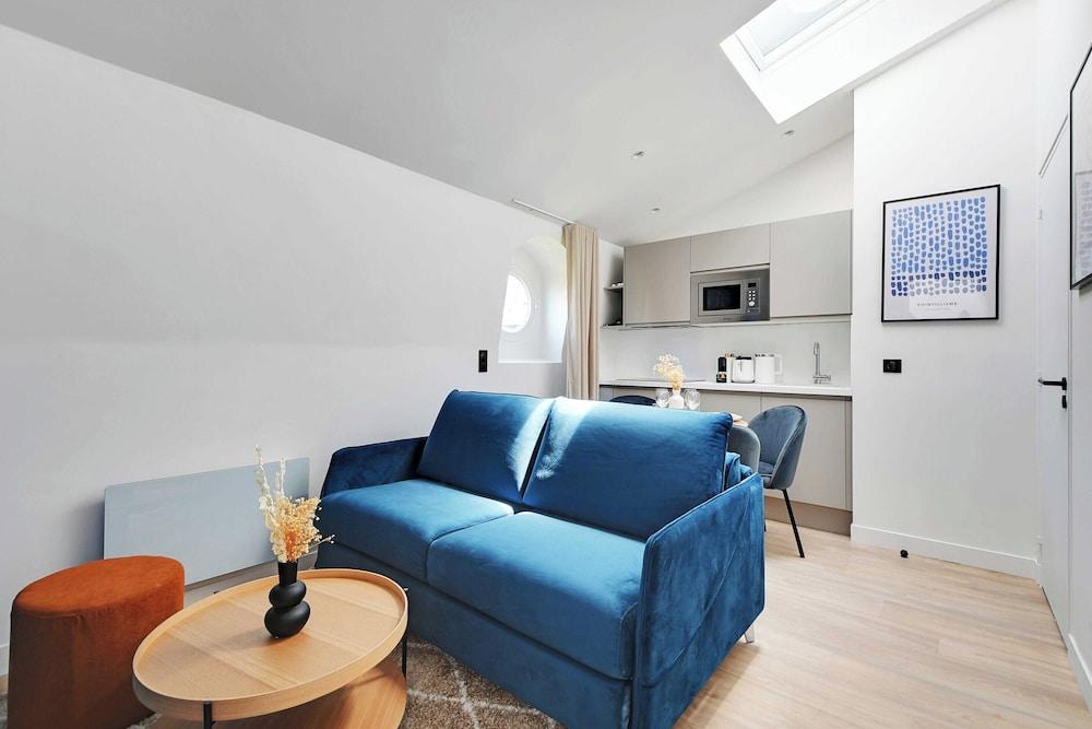 Amazing Apart 1br/4p - Voltaire / Nation - 1