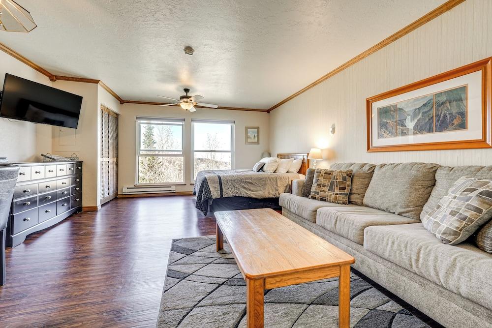 Ski-in/ski-out Brian Head Studio