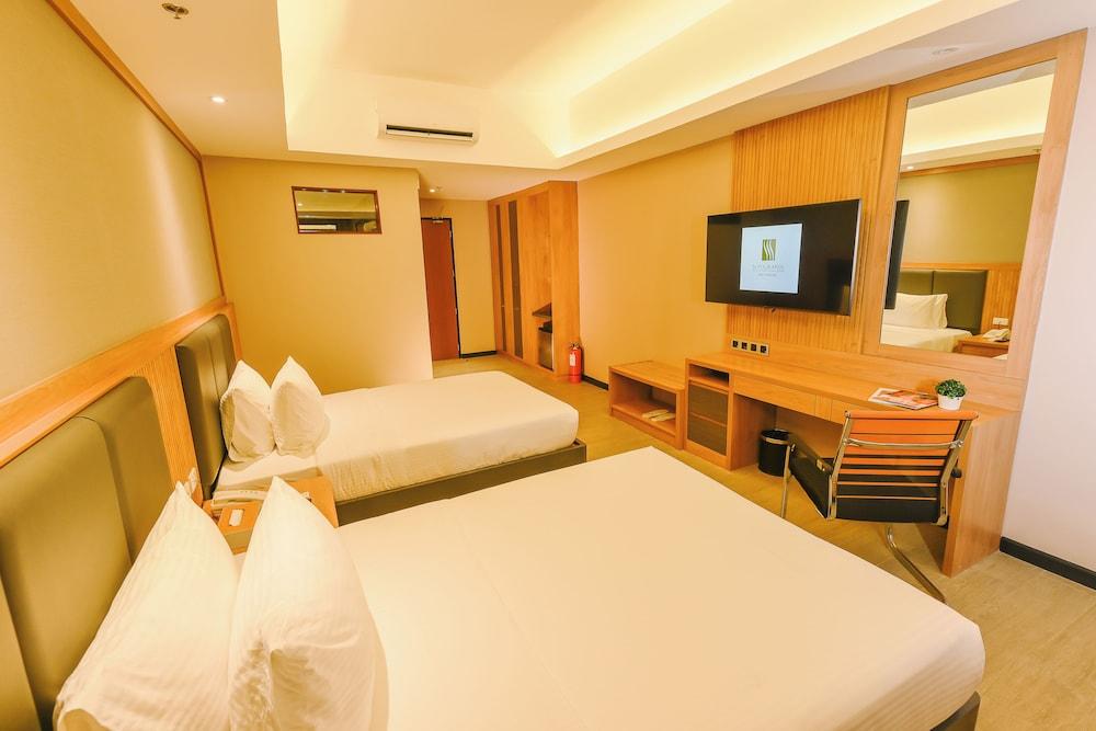 Sotogrande Hotel and Convention Center Batangas