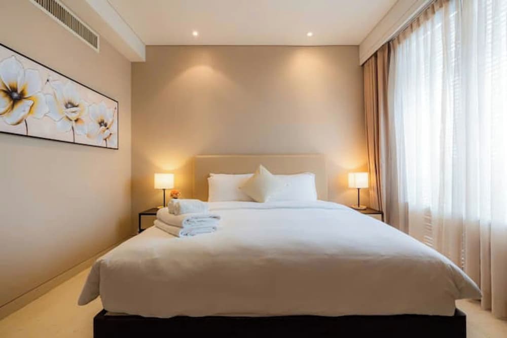 Bluesky Avalon Saigon Center Luxury