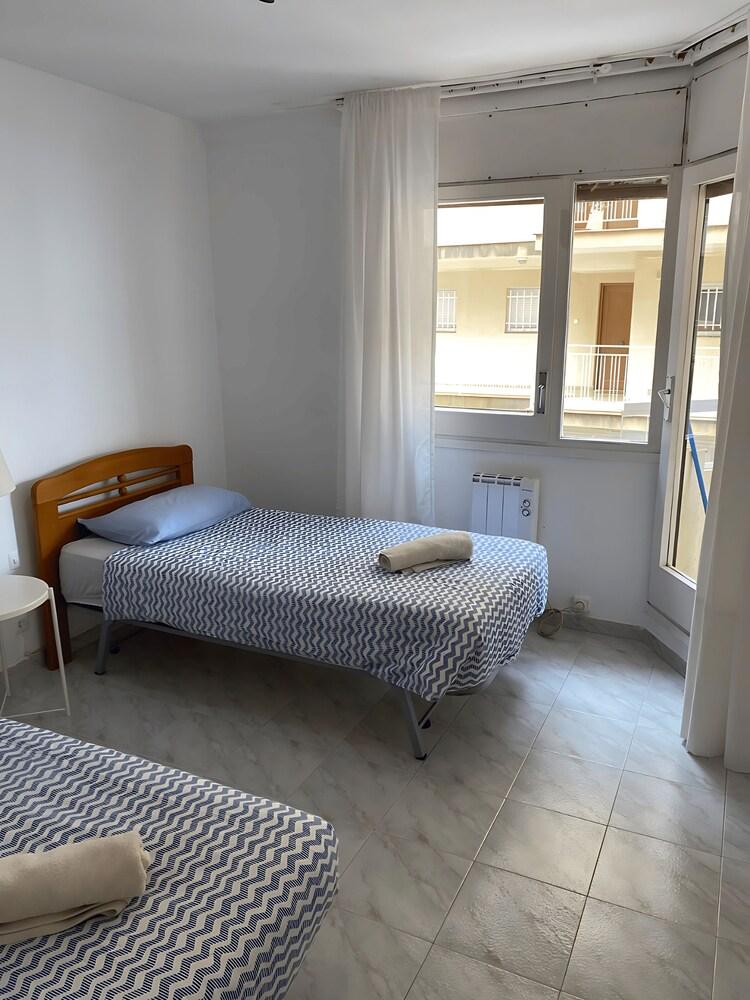 Stunning two Bedroom Apartment in Salou