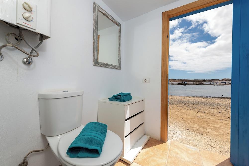Wooden Cabin Next to the Beach