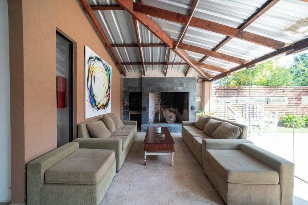 Buenos Aires de Ezeiza 12 Huéspedes.