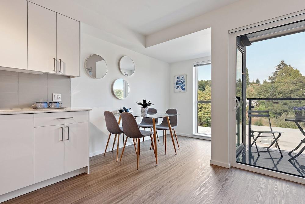 Modern Studio Steps to UW