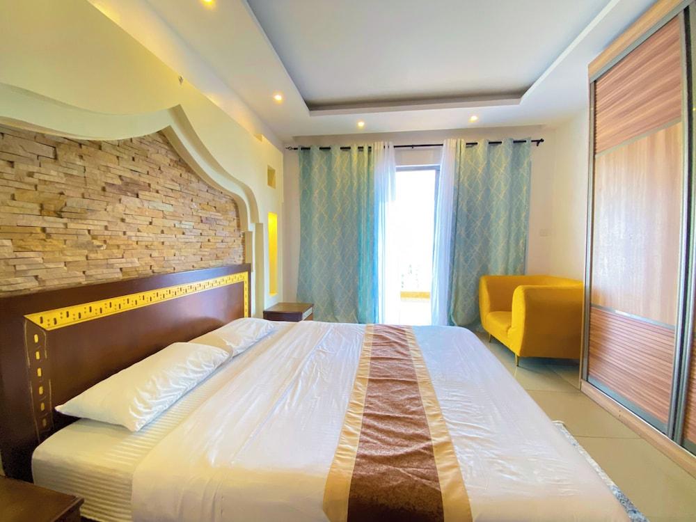 Mfalme Beachfront Apartments