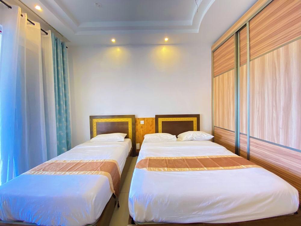 Mfalme Beachfront Apartments