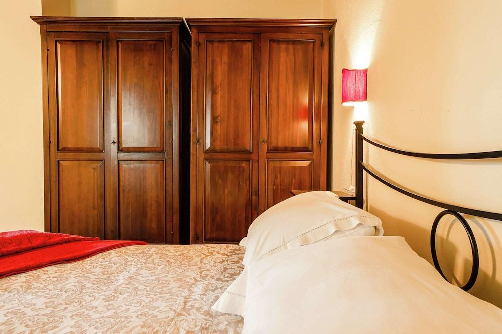 Inviting Cottage in Marsciano With Private Terrace