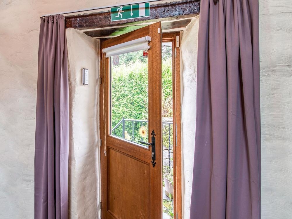 Characteristic Holiday Home in Cherain With Balcony