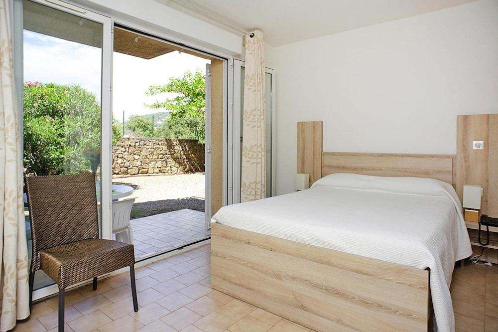 Res. Le Vieux Moulin Ile Rousse, Apartment for 4 Pers