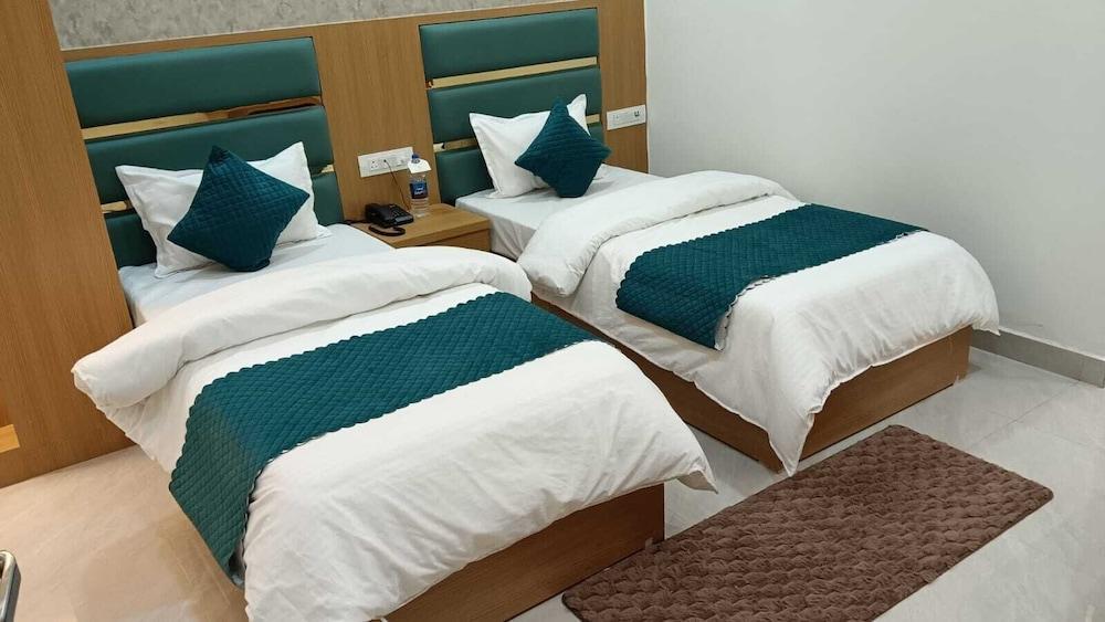 Hotel the Royal Jewel