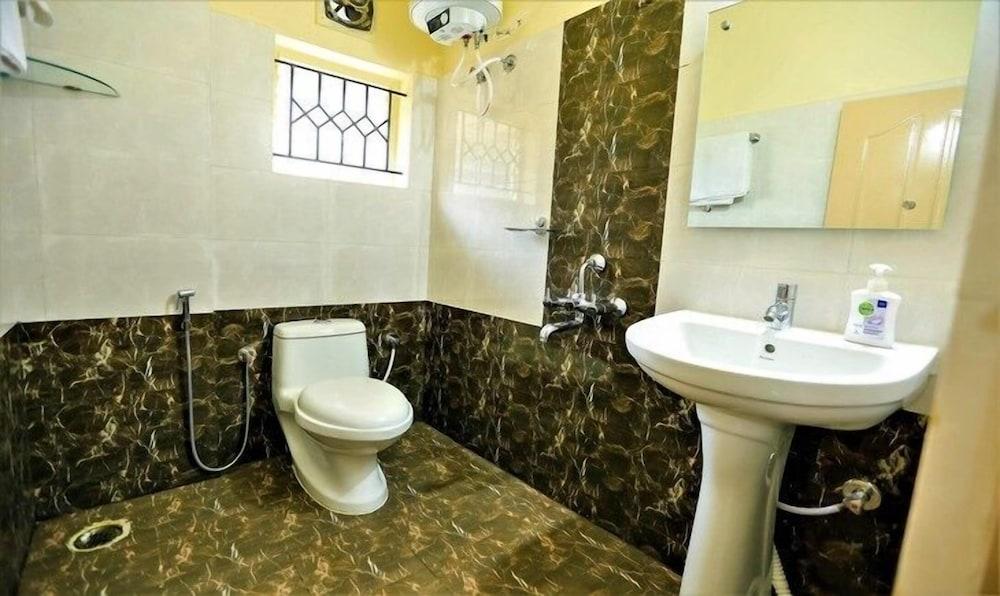 Three Points Residency