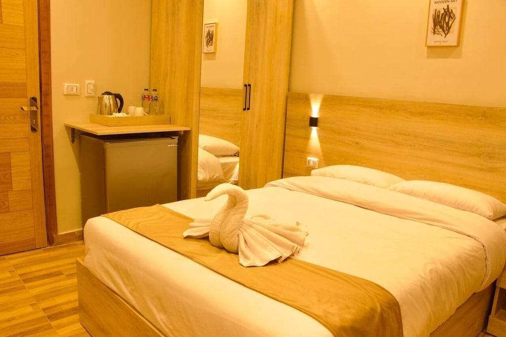 Pyramids On The Spot View