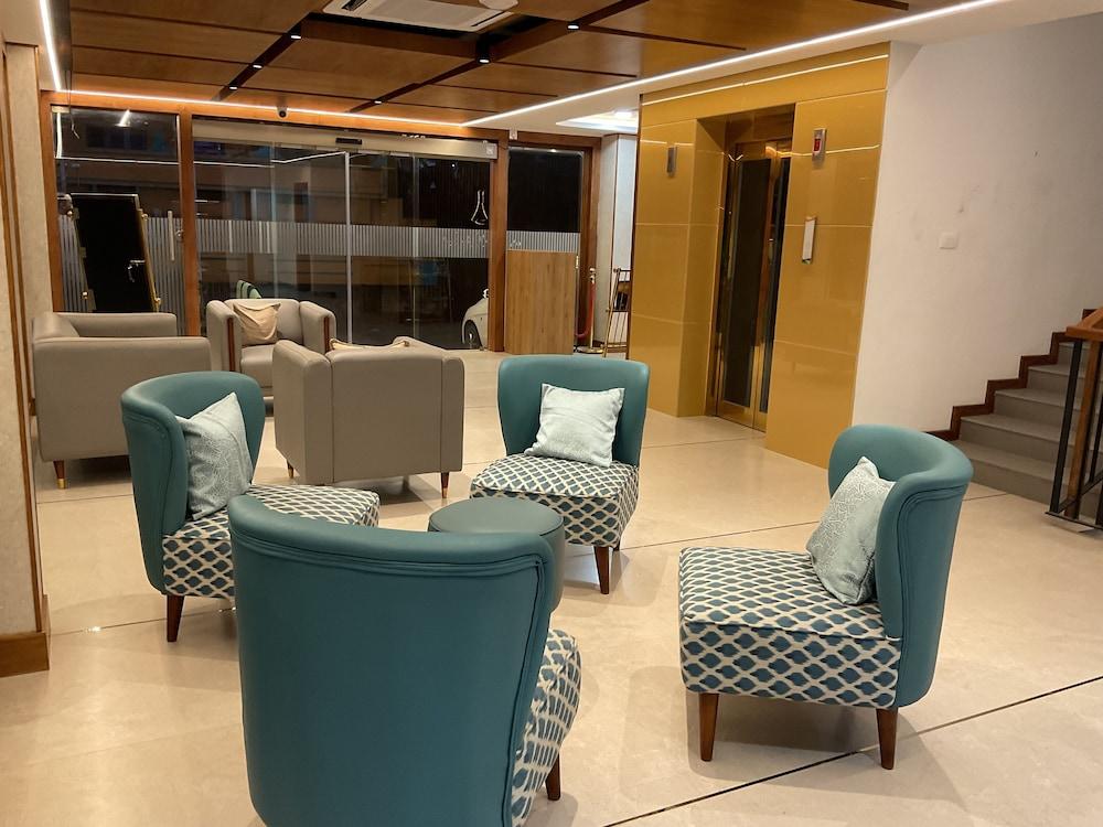 Aurora Hotels & Resorts