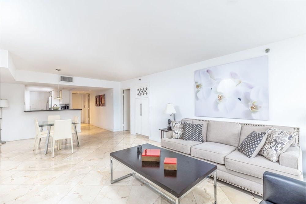 Breezy Beach and Perfect Sunset