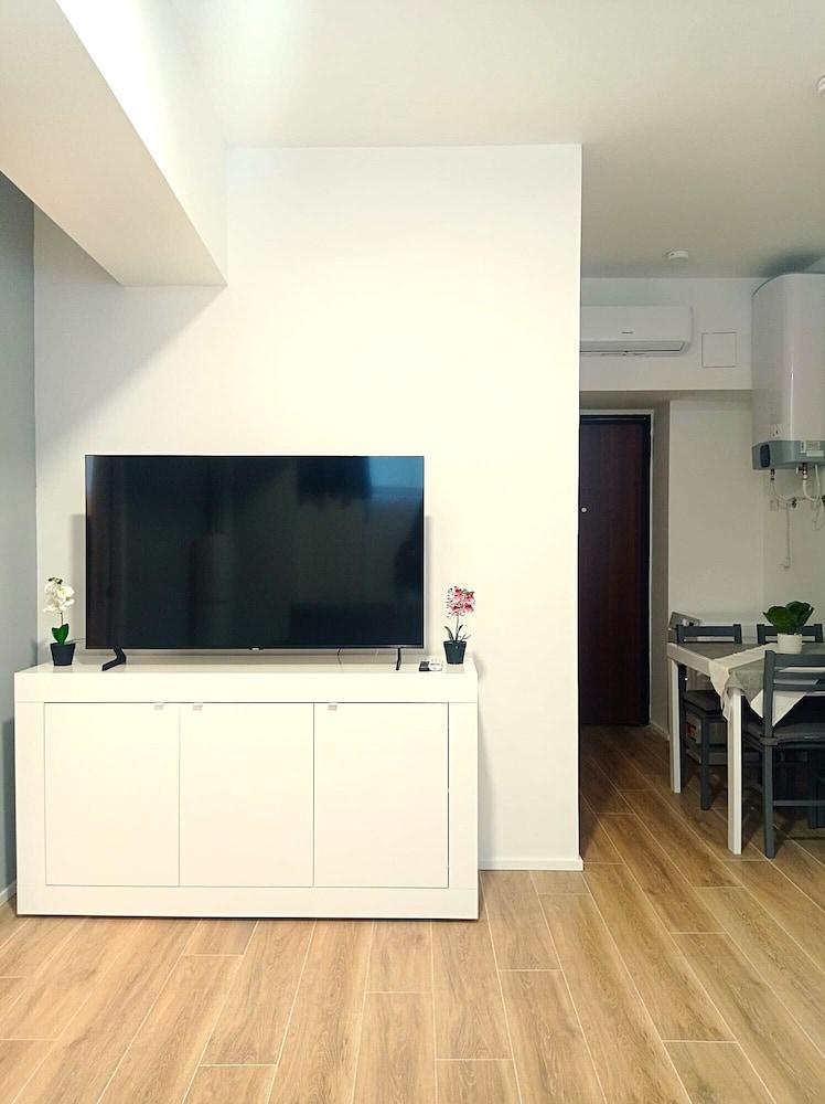 Mayflowers Apartment  - Biancospini