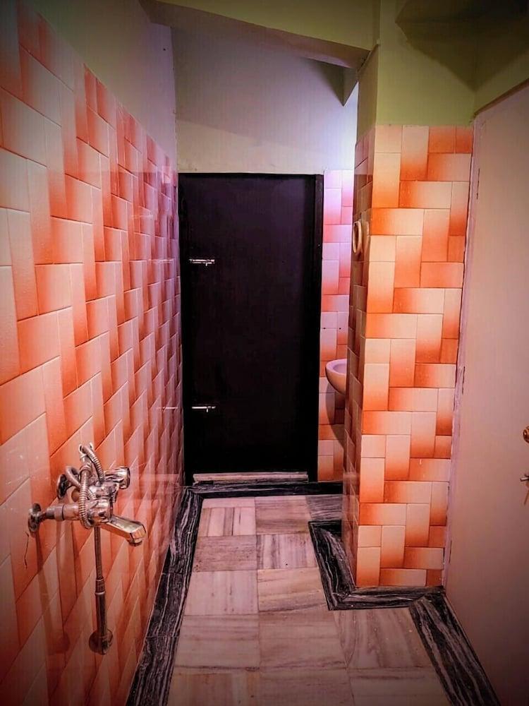 Hidden Monkey Stays Darjeeling, Railway Station