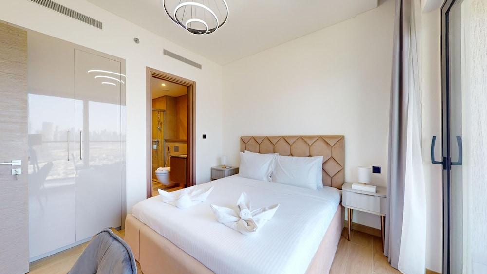 Al Meydan - Waves Grande 1911