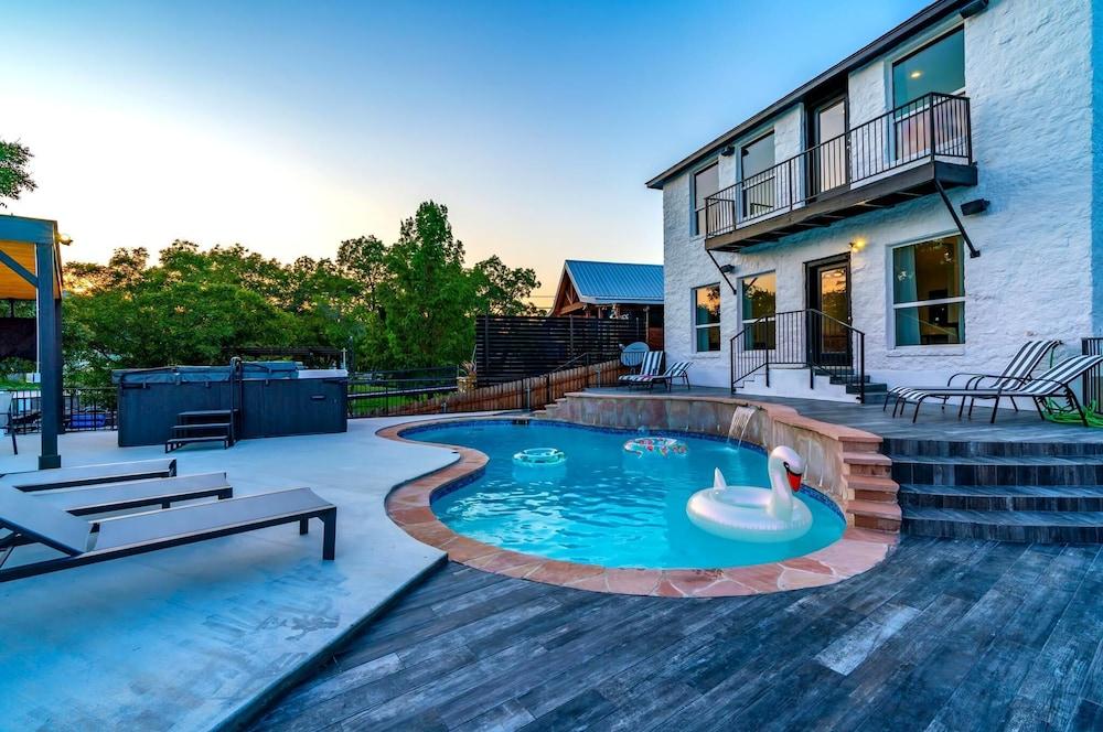 Lakefront Home w/ Pool, Spa, & Game Room!