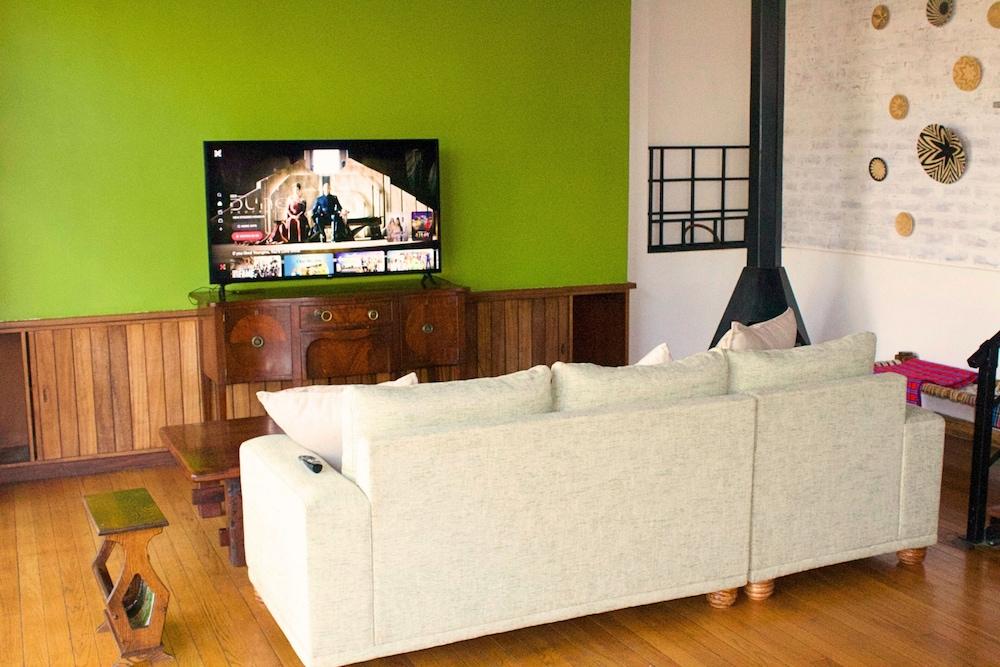 Solar Powered 3 bed Haven in Bannatyne Park