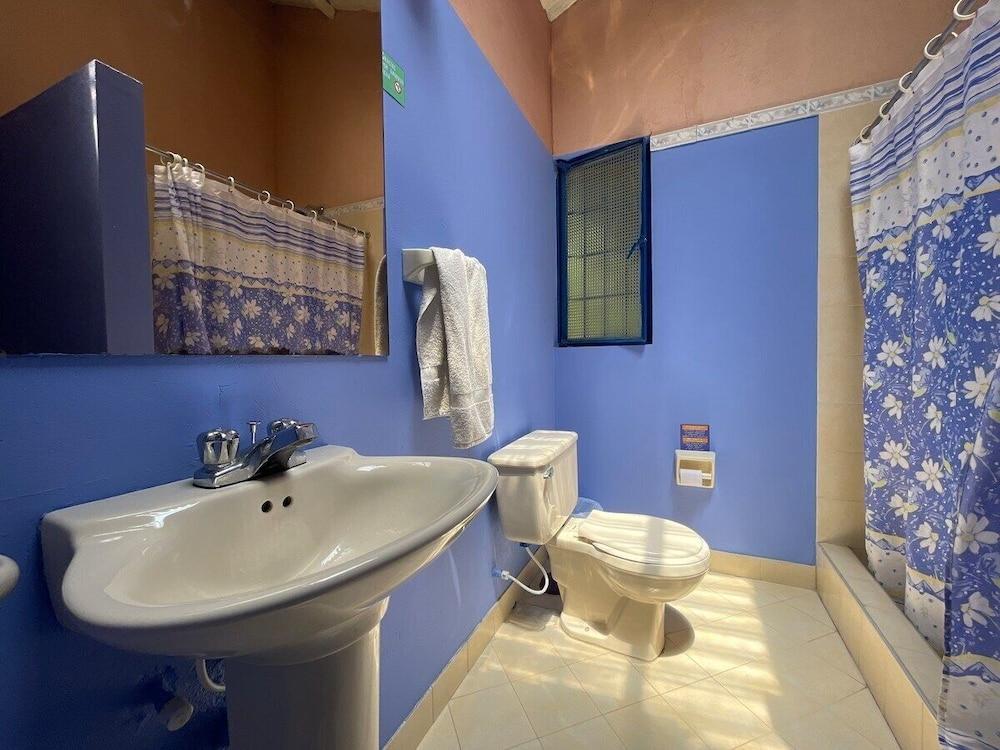 Casa Colonial privada vía Villeta Tobia